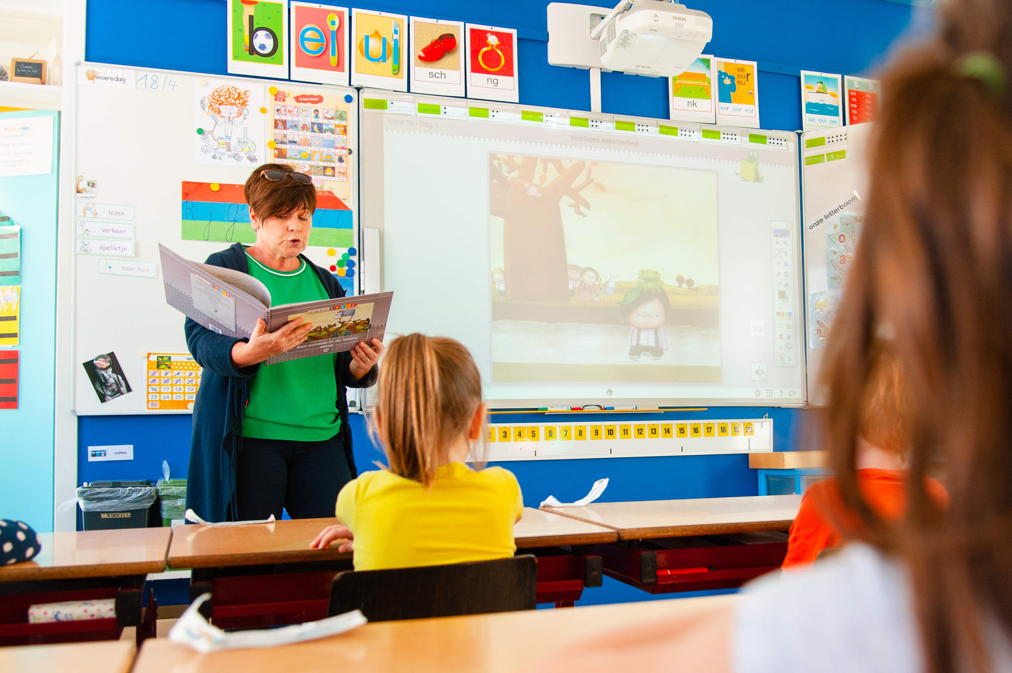 Leerkracht voor klas