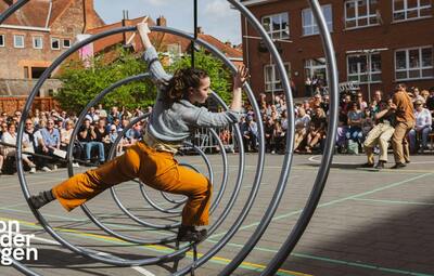 De Donderdagen | Circus- en straattheater | Tea Time Company speelt Ripple