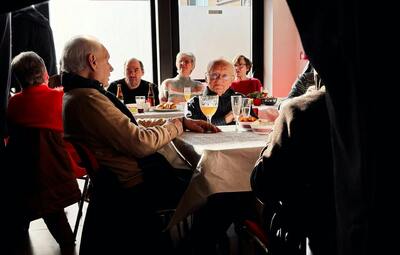Café Vooruit + dienstbetoon + spaghetti en croque smullen