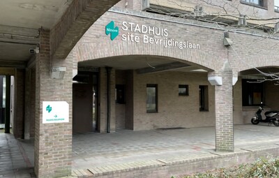 Nieuw balieplein voor administratieve dienstverlening stadsdiensten aan Bevrijdingslaan 7